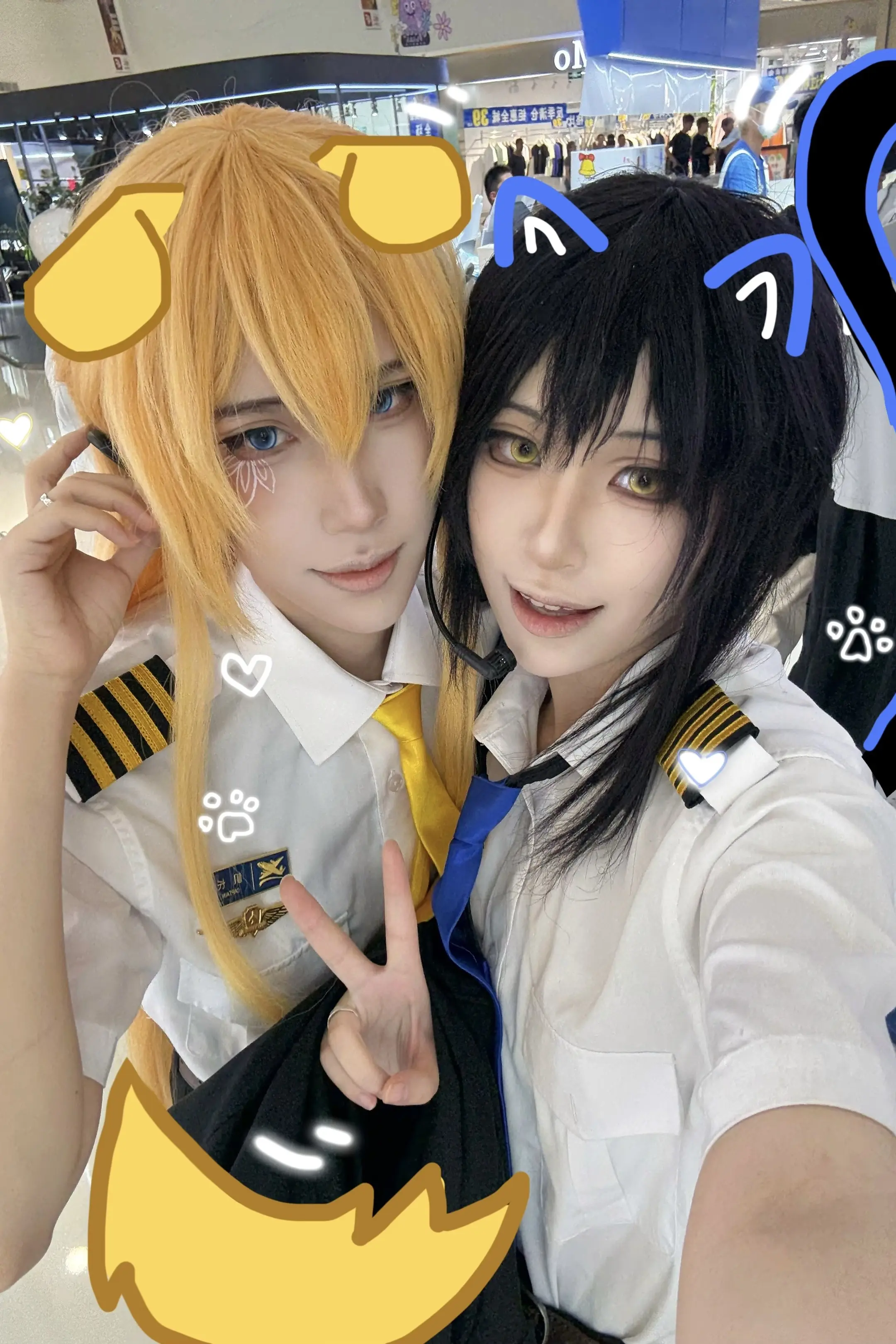 报告，今天在外面玩！🐾🐾。