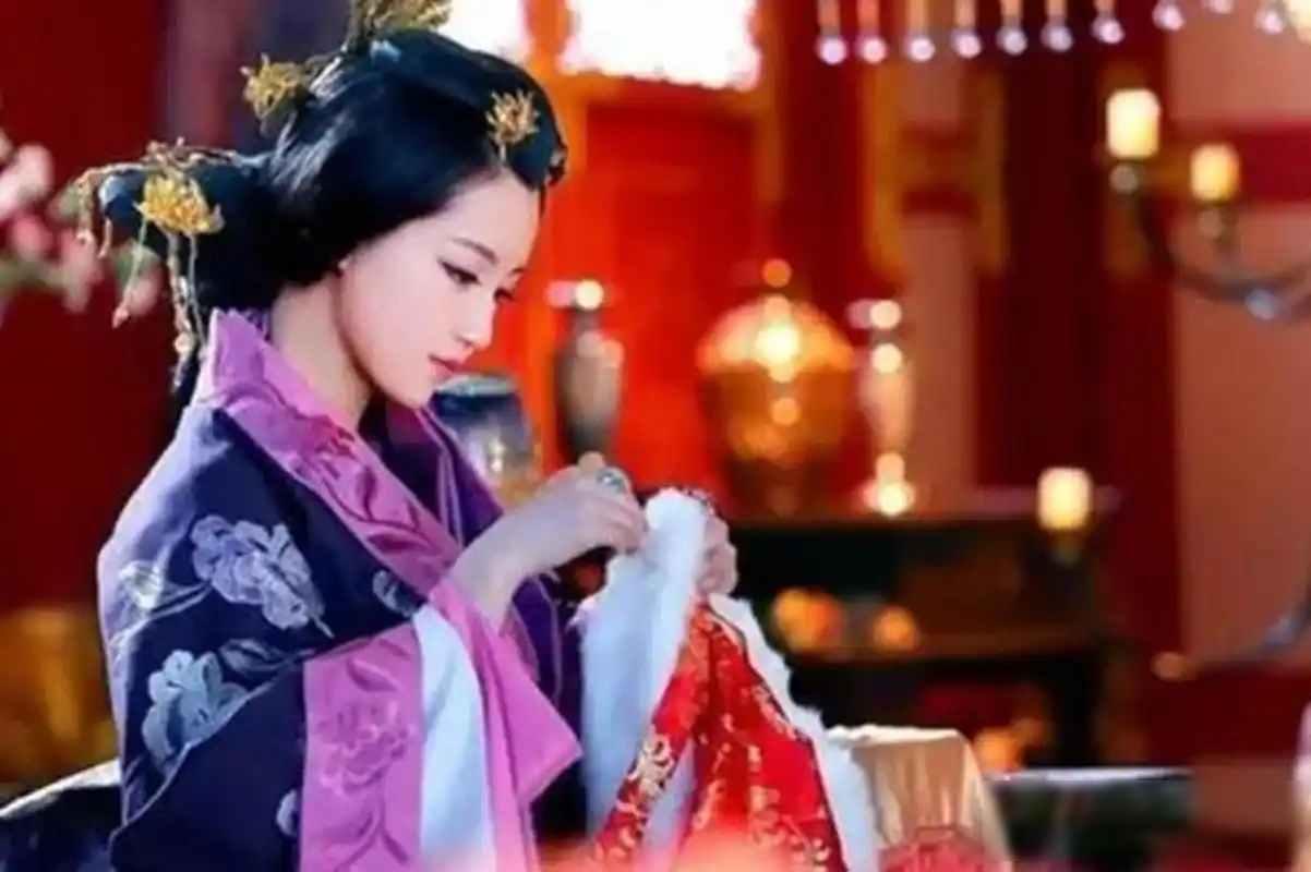 历史上著名的三姓皇后：汉桓帝的皇后，为啥一生三次改姓
邓猛女这个名字，在东汉史书