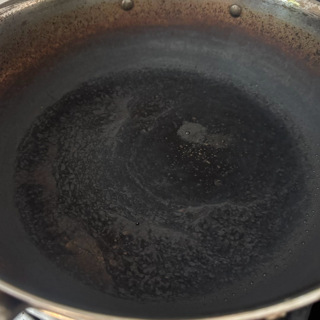 我心里有事就经常会把菜烧焦，到底是锅替我背锅了