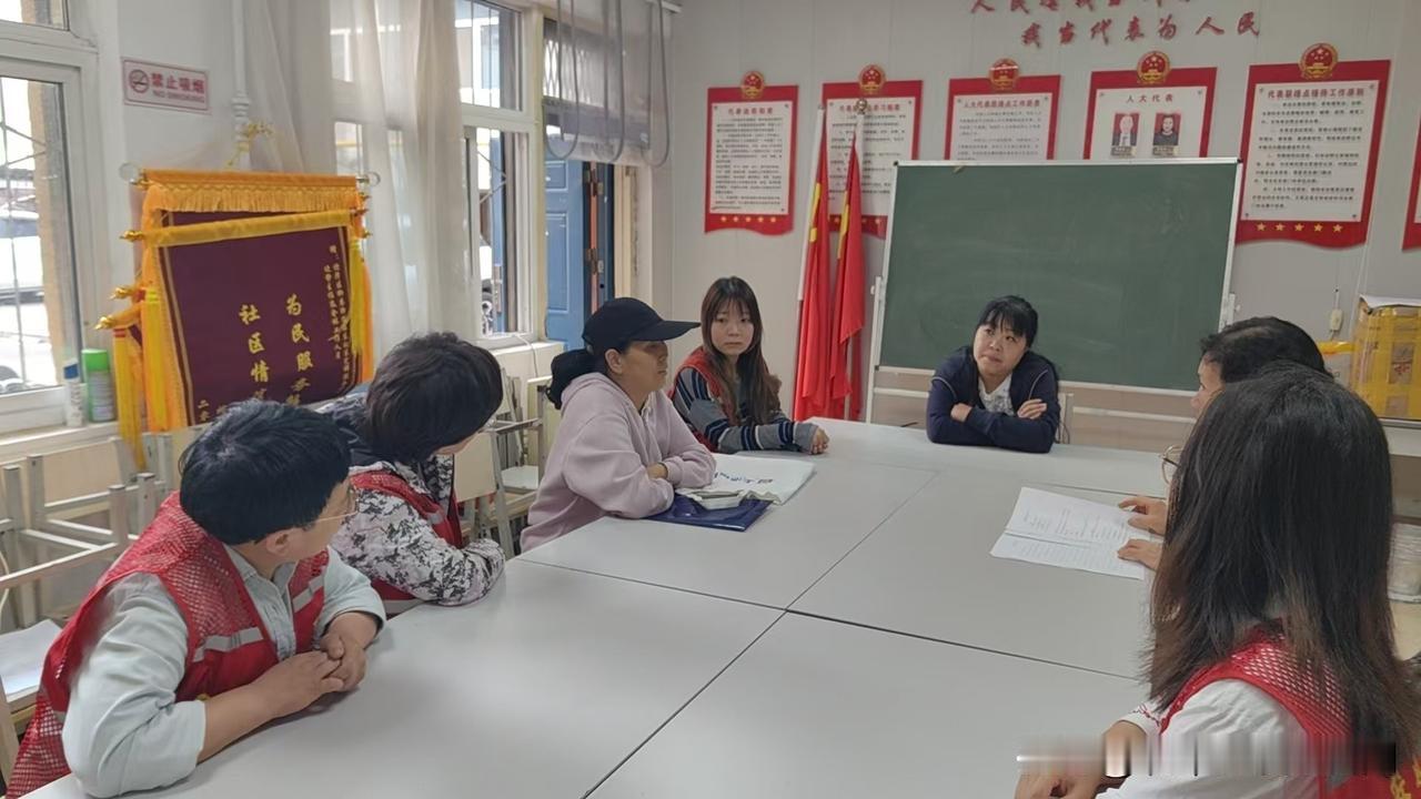 租期届满起纠纷 海东社区联动律师高效调解化矛盾
 
5月27日，太原市迎泽区柳巷