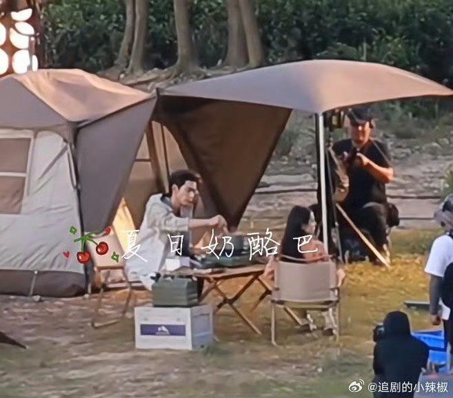 #陈星旭迪丽热巴露营路透#哦莫哦莫！！《枭起青壤》最后一次外景路透，雁城富少亲自
