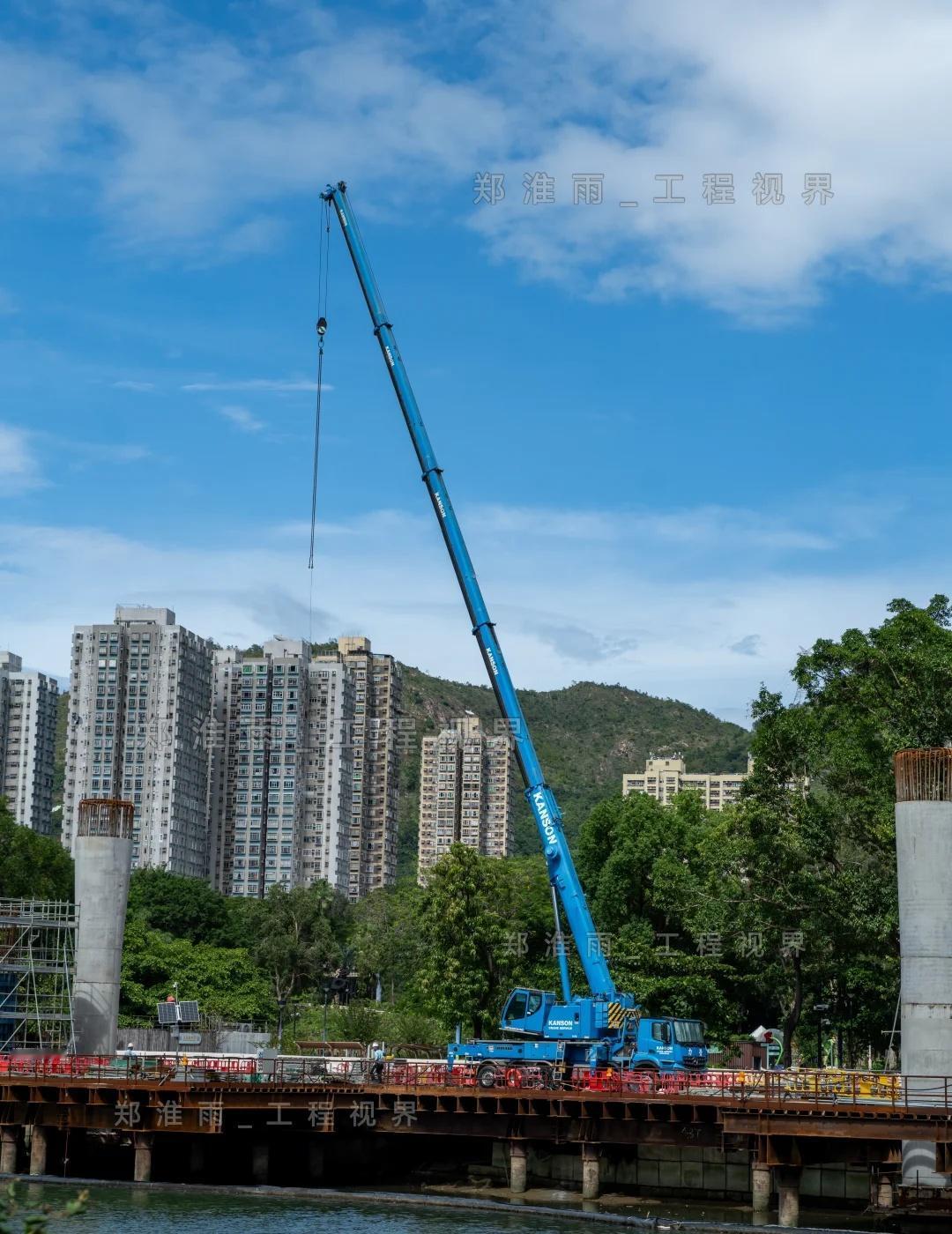 屯门偶遇利勃海尔ltf1060-4.1
在香港屯门站附近偶遇的非常少见的卡车起重