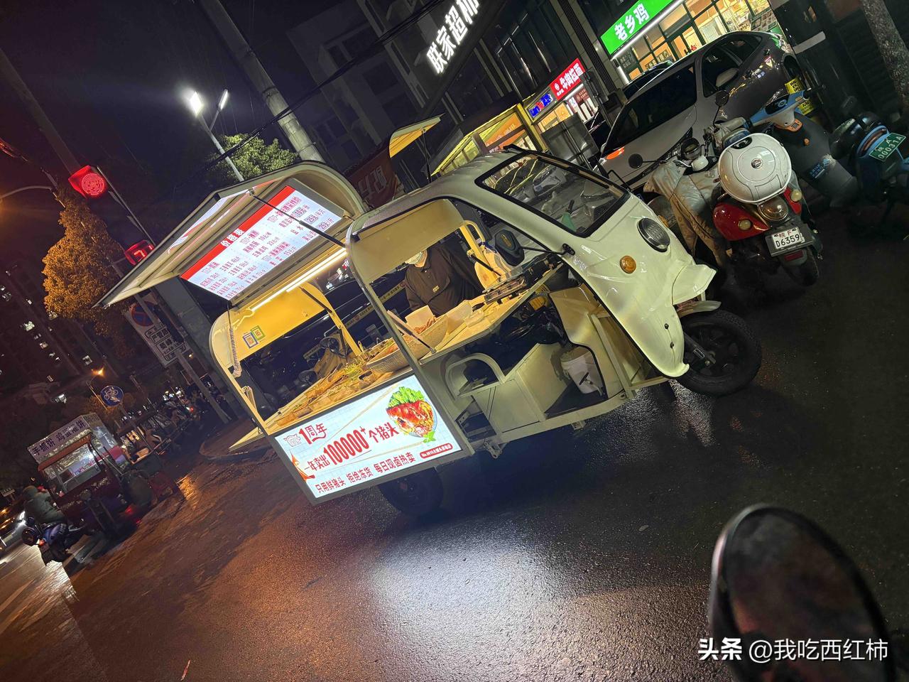 为什么男的很想生儿子？
最近亲戚家弟弟和他老婆生了一个儿子，表弟非常喜欢男孩还特