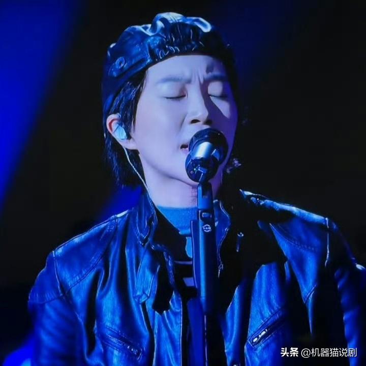 我有种预感，
今晚被淘汰的人不会是尤长靖，因为他已经是热榜第一了，被淘汰也不会是