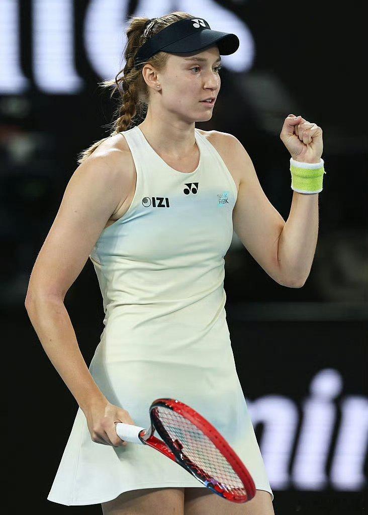 澳网2026 女单决赛5号种子莱巴金娜🇰🇿6-4/4-6/6-4战胜头号种子