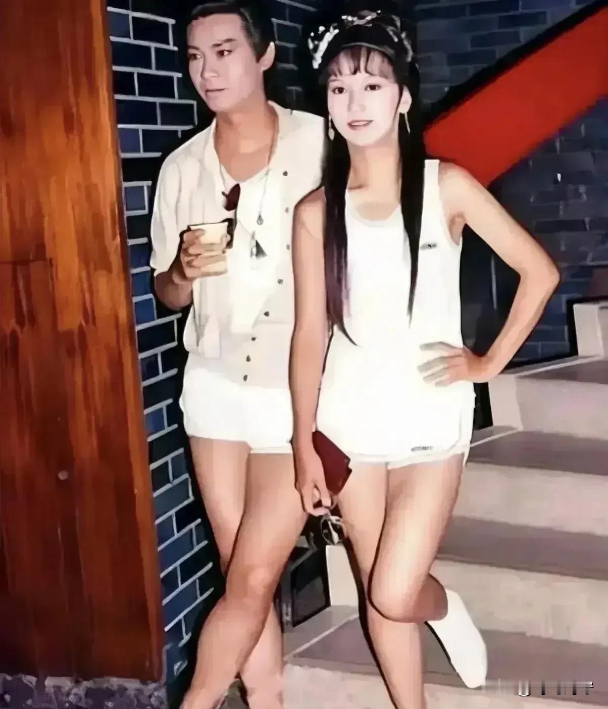 #天南地北大拜年# 一起领红包>
这应该是当年大家公认的金童玉女吧？