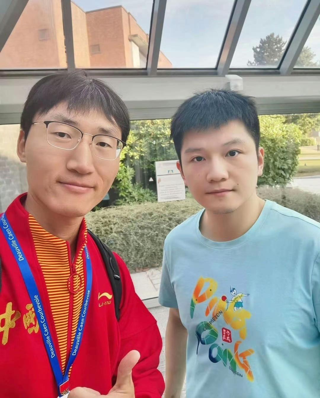这张小宝好像没见过，博主说是两年前备战巴奥时候的 樊振东 ​​​