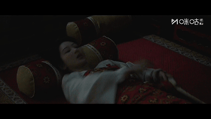 刘畅囚禁何惟芳何惟芳被刘畅用铁链囚禁刘畅用铁链囚禁何惟芳，强制爱来了[抓狂]！锦