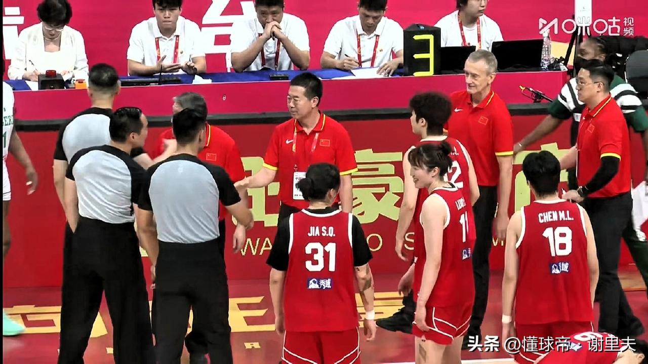 女篮3分险胜尼日利亚，正选12人名单逐渐清晰，后场全面加速换血
中锋：张子宇，韩