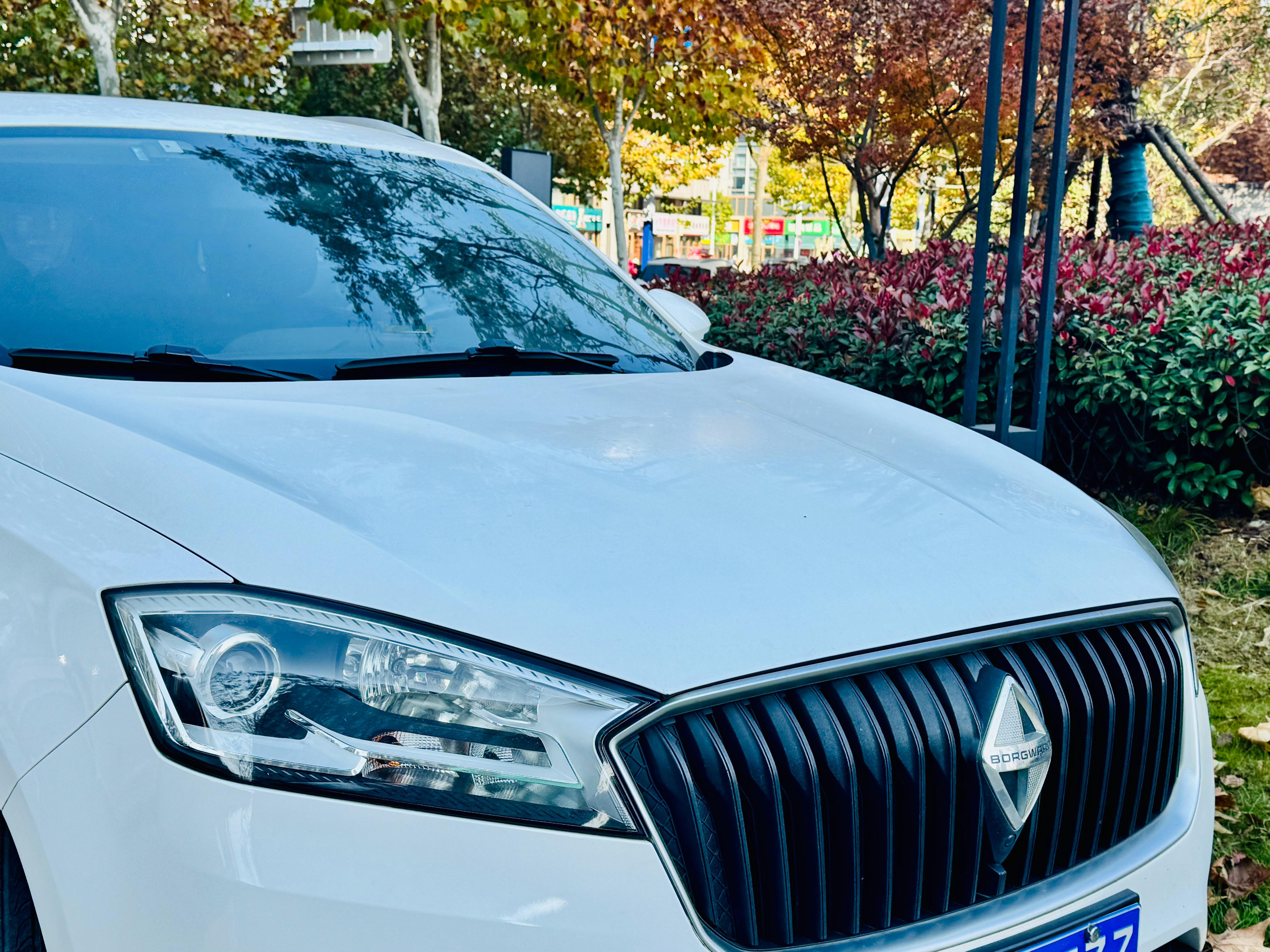 宝沃BX7，当年号称“BBBA”的牌子，德系，近百年历史底蕴！到国内就北汽福田，