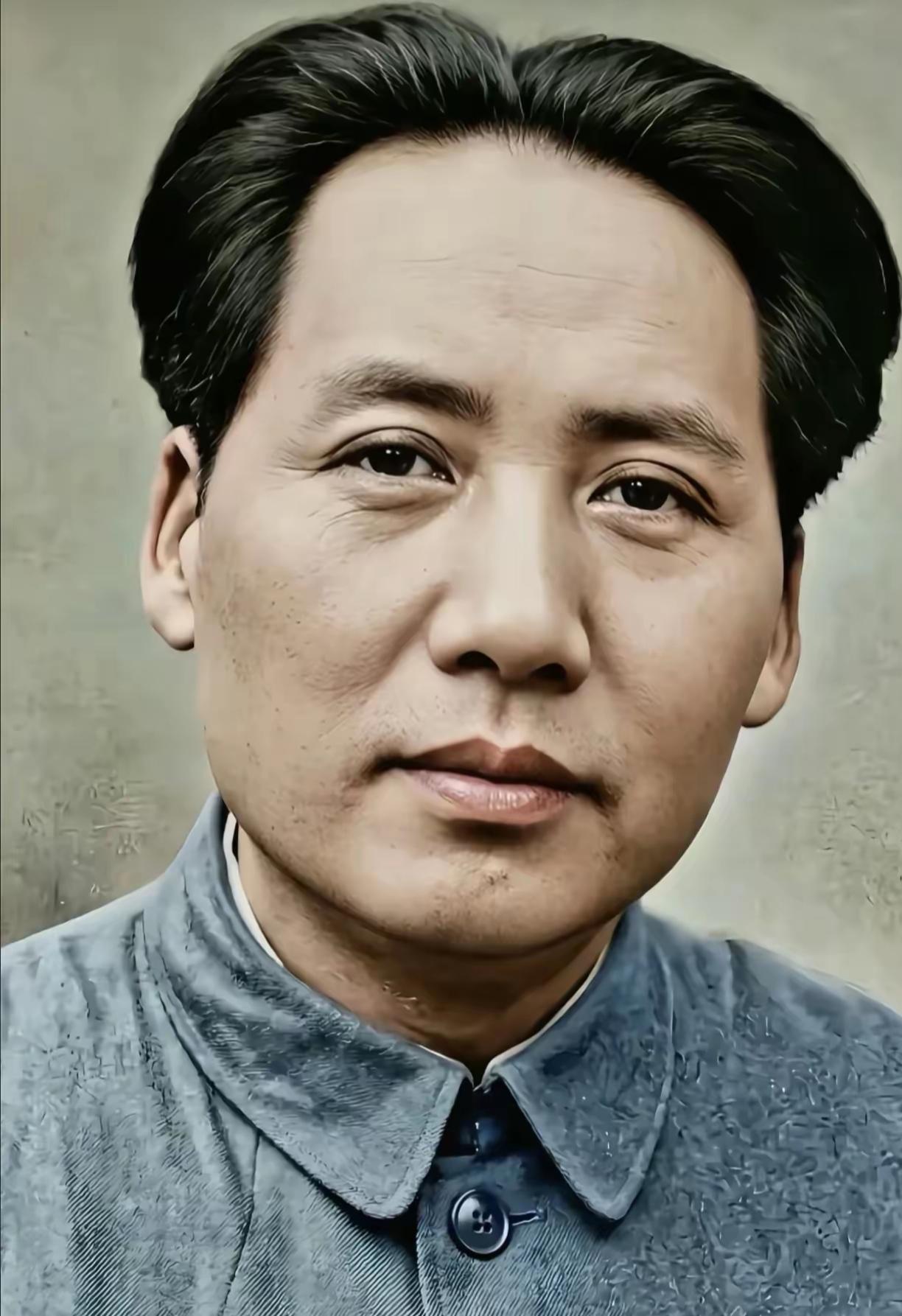 珍藏的老照片分享家父在世的时候就有不少人说他酷似教员，我仔细看看，眼睛、鼻子、人