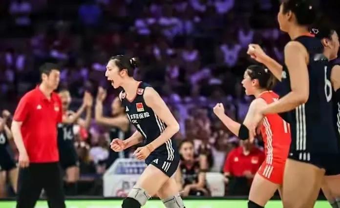 拼尽全力！中国女排2-3波兰，无缘4强！吴梦洁25分 陈厚羽表现不俗庄宇珊这一点