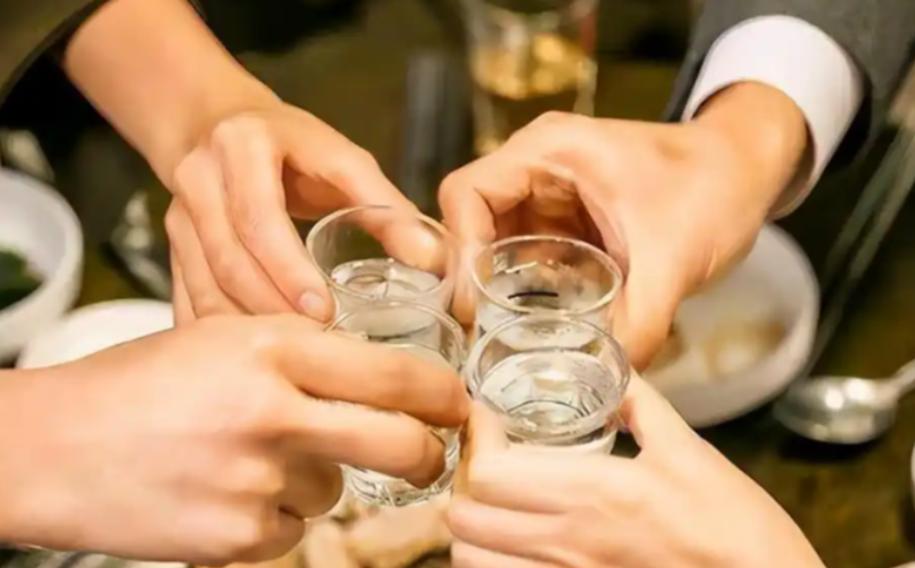 ” 冤不冤？” 河南，一男子参加婚宴饮酒后安全返家，之后又外出打牌，骑电动车途中