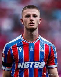 每日邮报透露维拉提前结束埃利奥特的租借期，这引发了美国职业足球大联盟对这位21岁