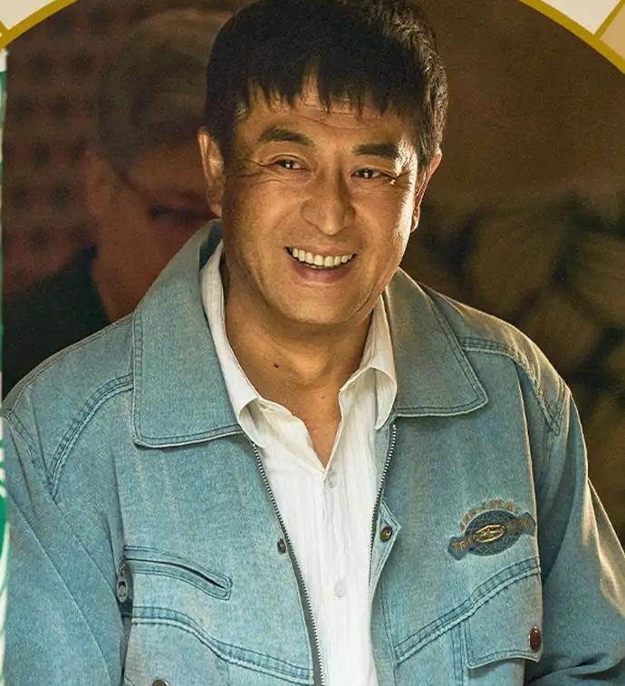 亲爱的考生们，人生舞台没有天生的主角，当你走进考场，拿起笔来，你就是主角，就是自