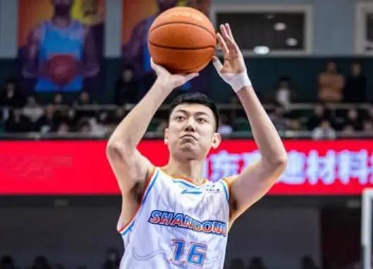 高速男篮球员总结——食之无味的焦海龙
焦海龙本赛季主打的就是一个鸡肋，没他不行，