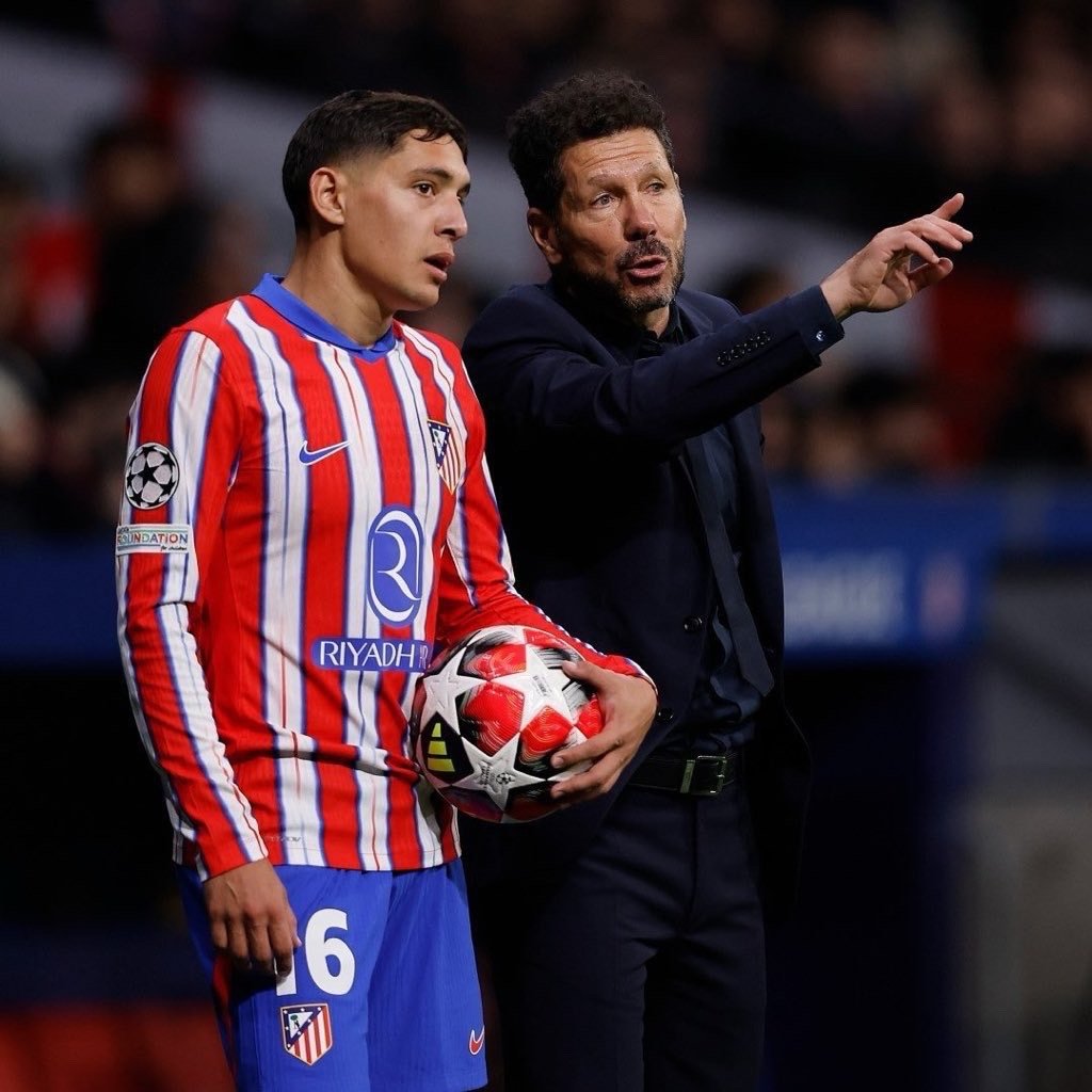 阿根廷球员转会消息 🚨MatteMoretto ：莫利纳是非卖品。马德里竞技对