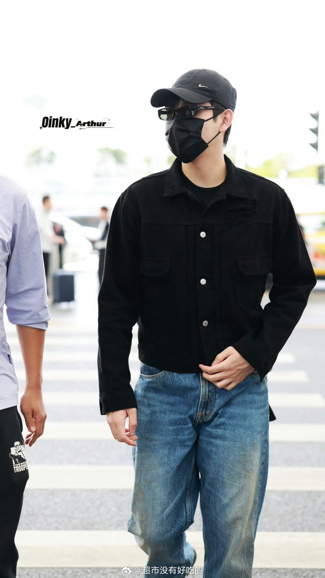 陈飞宇机场出发路透，好久不见，要进组啦[干杯]期待新角色 ​​​