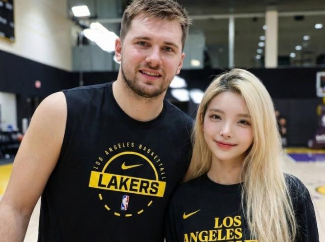 🔥NBA 圈甜炸了！12 月 17 日，一位美女球迷在 INS 晒出与东契奇的