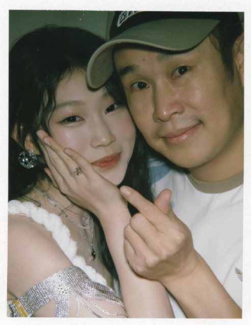 沈佳润闷声干大事 沈佳润能打开知名度多亏了《美美桑内》这首歌，太好唱了，当然美美