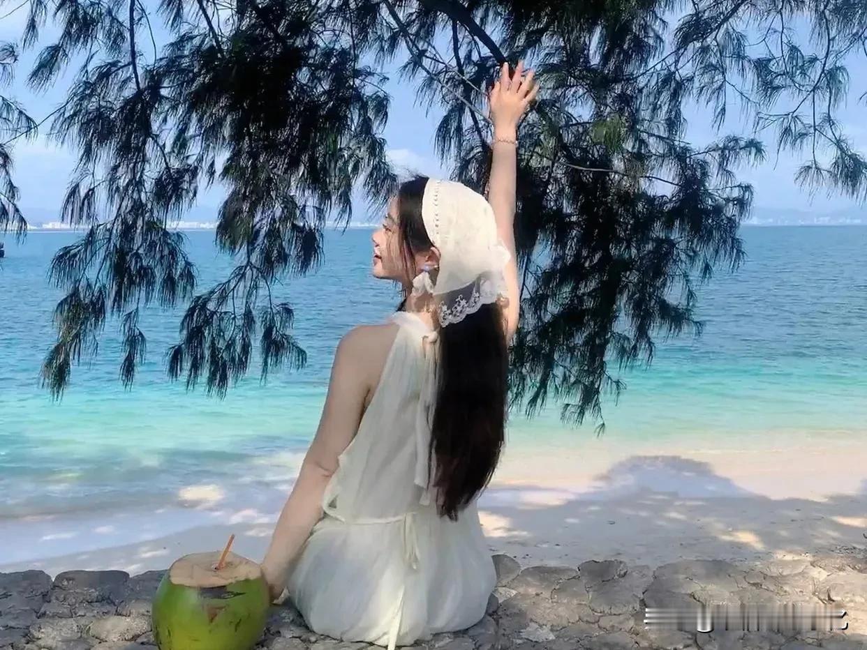 你知道女人身上最敏感的地方在哪里吗？可能你会想到一些常见的部位，但今天我要告诉你