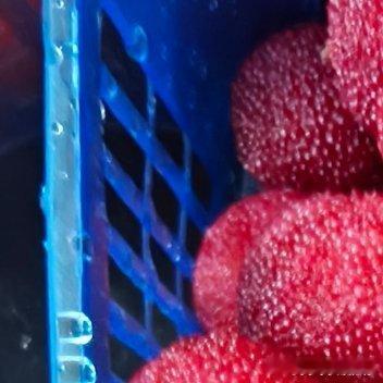 走过旧路，回望来路，那些拧巴、执念与意难平，都在一步一行里慢慢沉淀。不和过往较劲