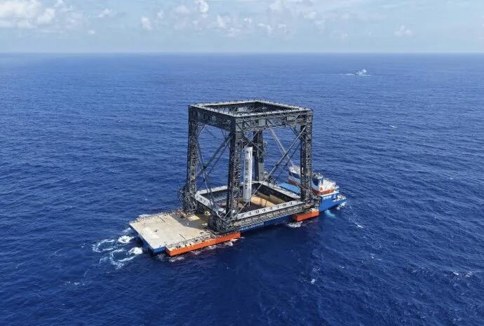 网系回收是我国独创的火箭一子级回收路线，区别于SpaceX着陆腿垂直回收、星舰机