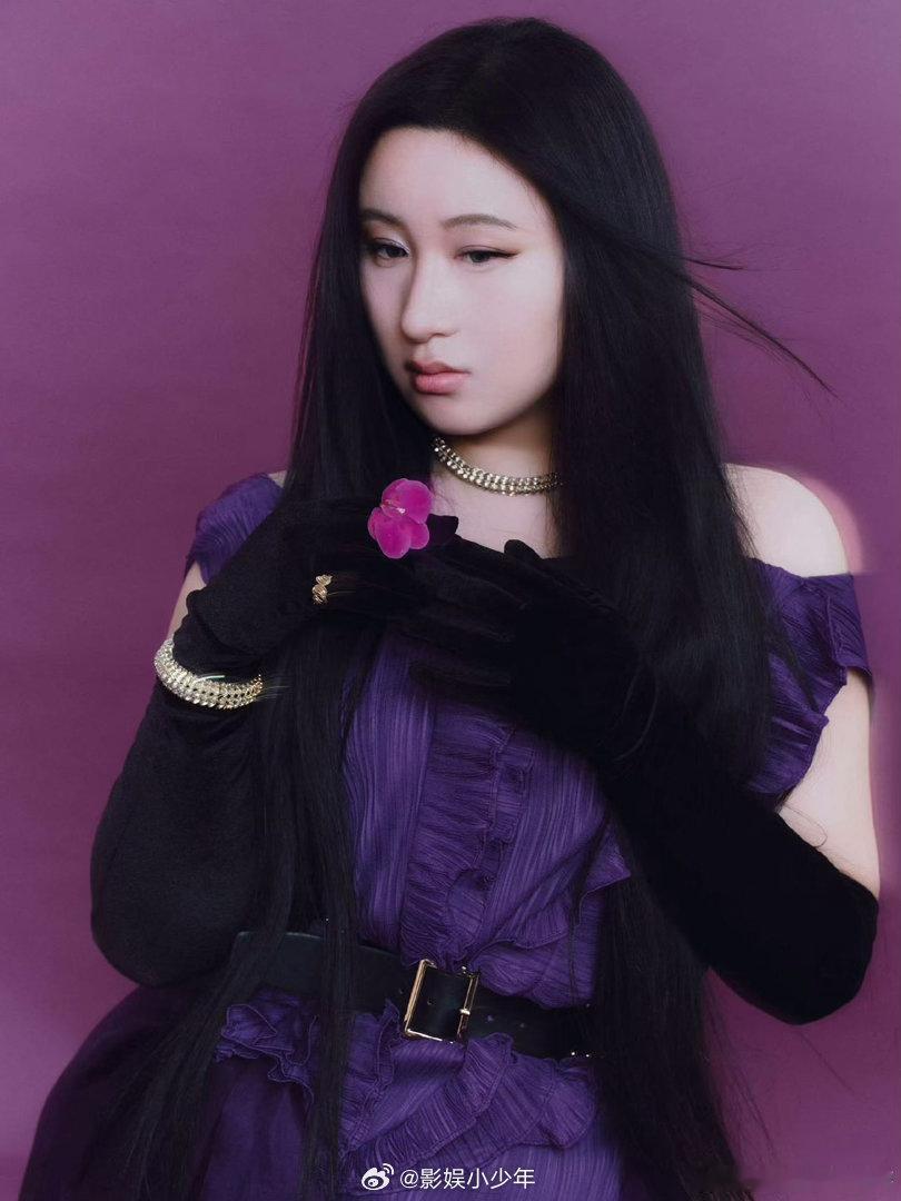 锤娜丽莎大嗓女歌手锤娜丽莎嗓音机能歌手2026 锤娜丽莎今晚的发挥很稳。她的嗓音