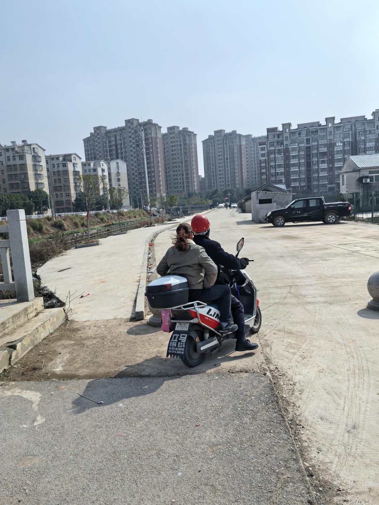 春节假期激活消费市场潜力，今年有不少妙招。官方假期延长至9天，40天春运预计人员