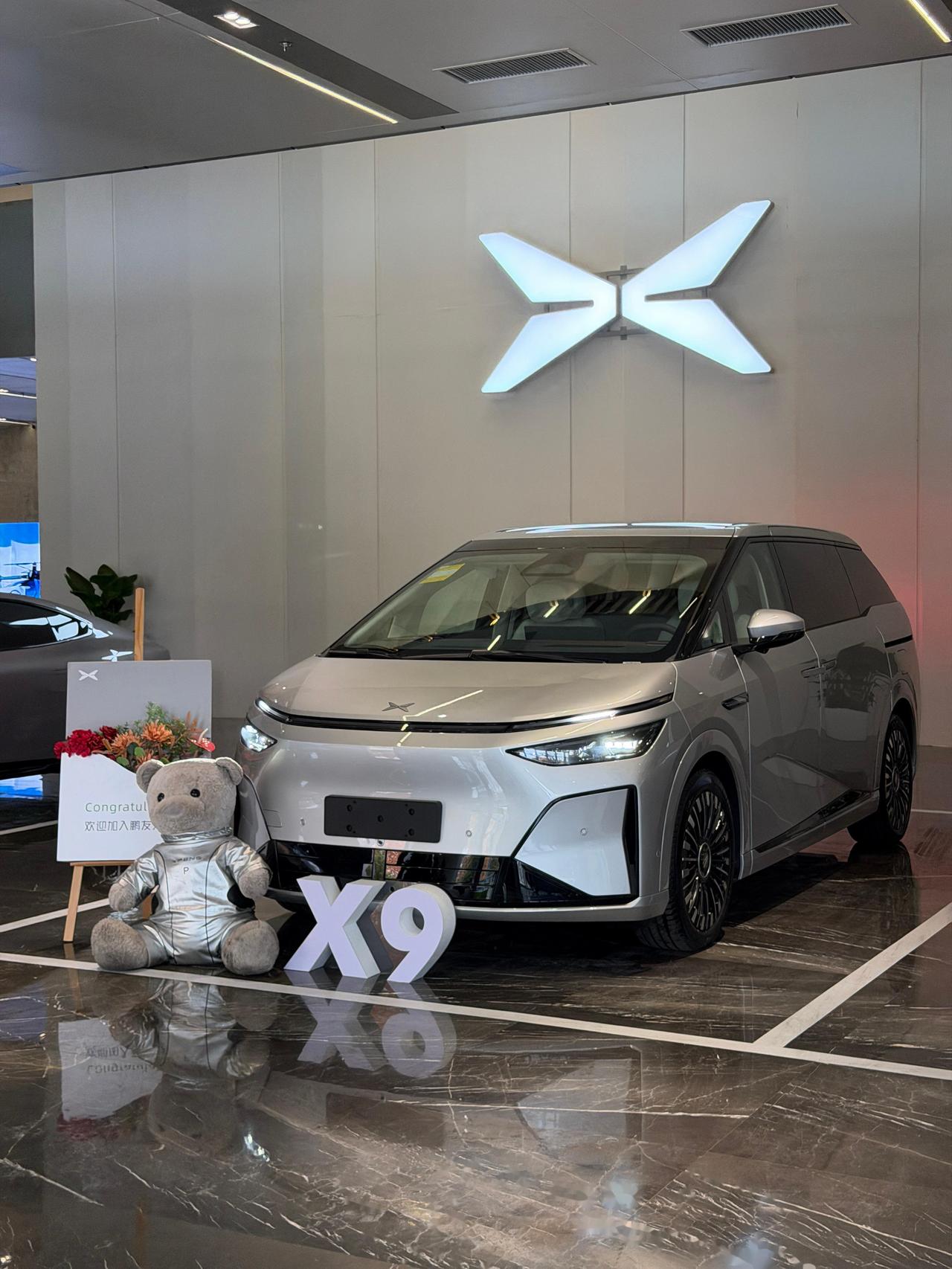 交付突破6万台！小鹏X9创下新势力MPV交付新纪录！
 
新能源MPV市场传来亮