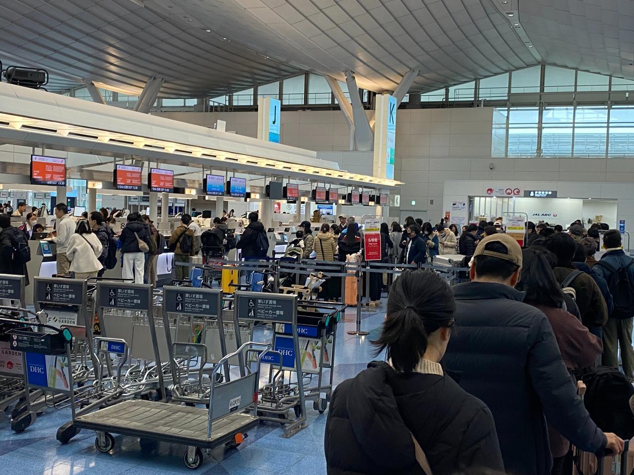 12月24日平安夜从东京羽田顺利飞回上海[微笑]
之前一直有看到提及中日纷争引发