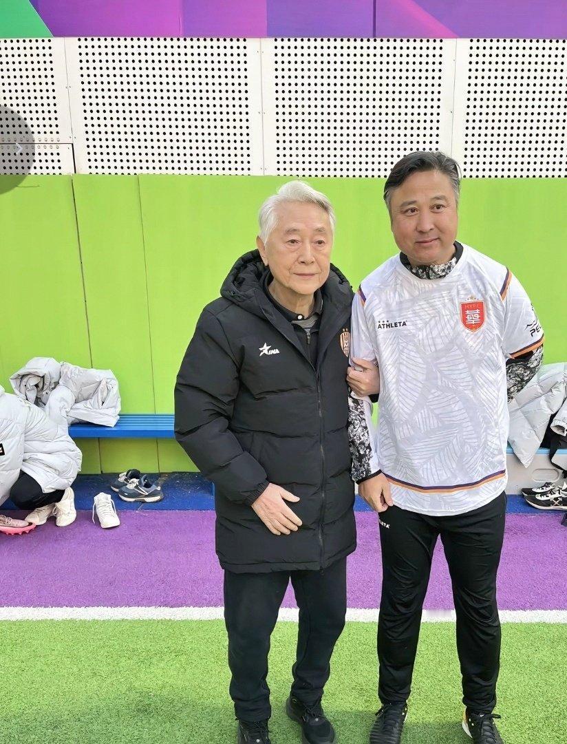 祁红真的可惜了！可能因为申思不冷静事件，自己也要退出幸运星俱乐部了！当年祁红的结
