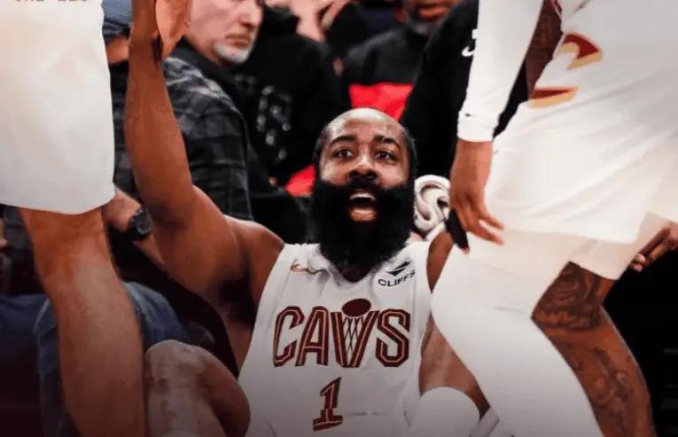 除了罚球，其他都没问题。如果下赛季还有机会一个队，莫布里会涨球的，信我。很多哈登