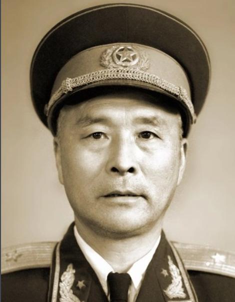 1936年红军团长牺牲后被士兵掩埋，一位路过的老妇人竟割下他身上的腐肉，这是为什