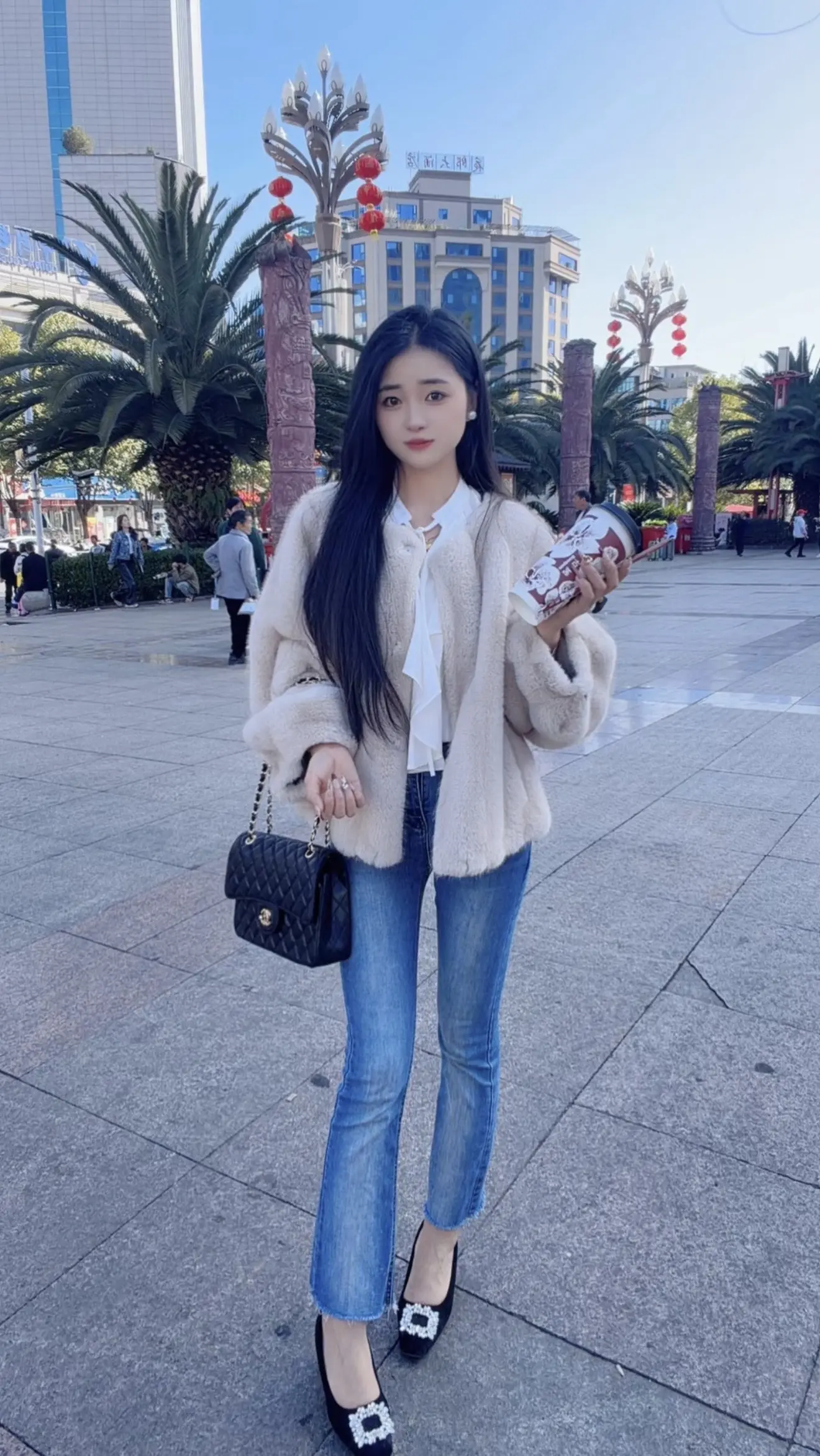 奶茶一杯快乐加倍