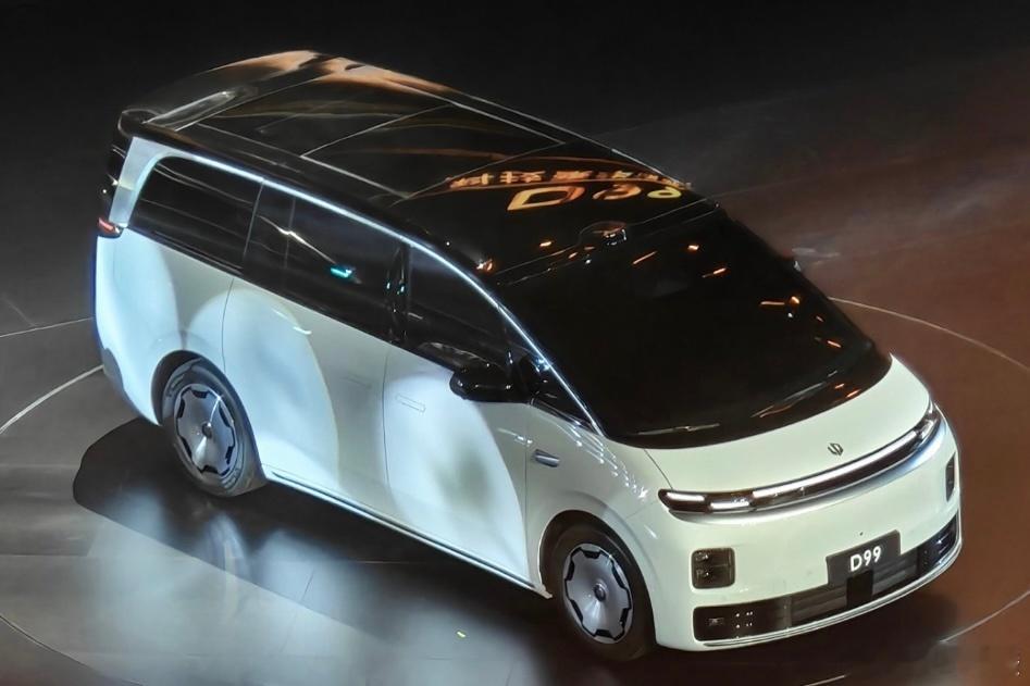零跑首款豪华旗舰MPV D99发布，这外观你打几分？ 