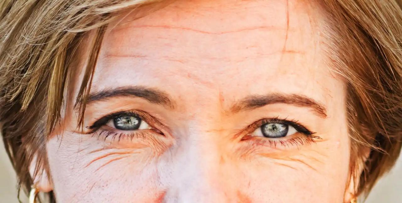 为什么很多60岁以后老人不显老？专家统计：有3个不一般的特点
这年头，走在公园里