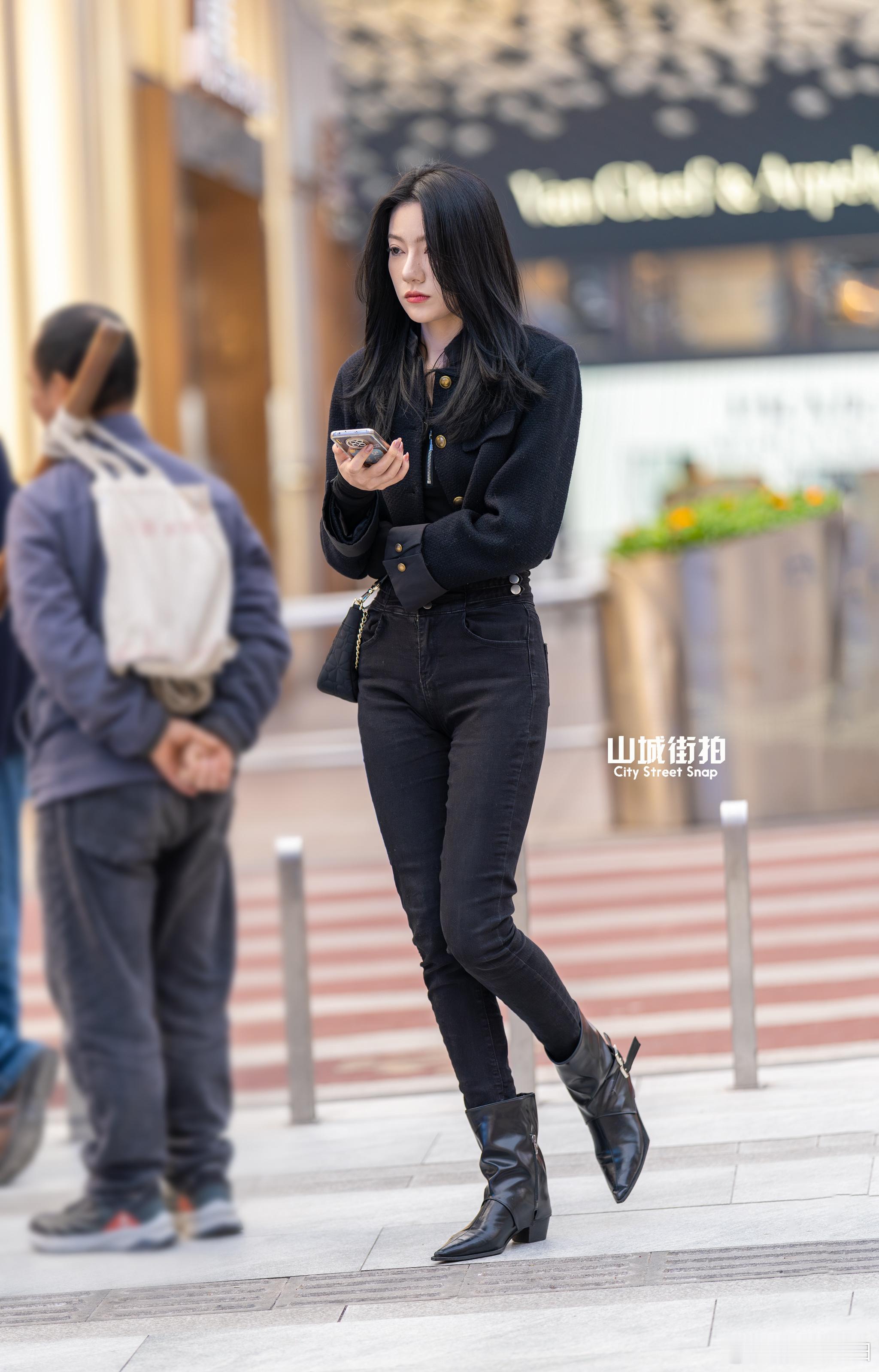 年底了，pocket4还不出~ 