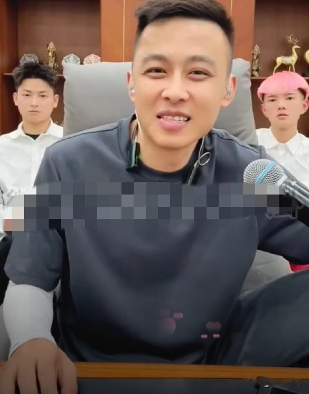 盘点网红资产过亿名单，醋王未达标早已卖掉库里南！

         “飞踢”宇