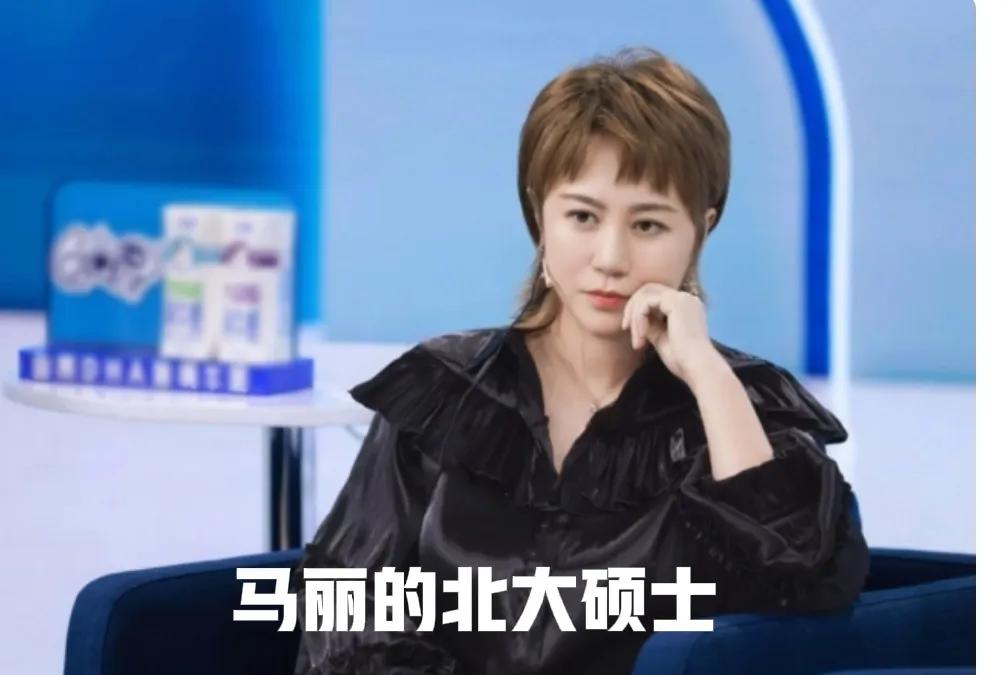 #金榜题名时，求下联#
下联：玉宇生辉处。
