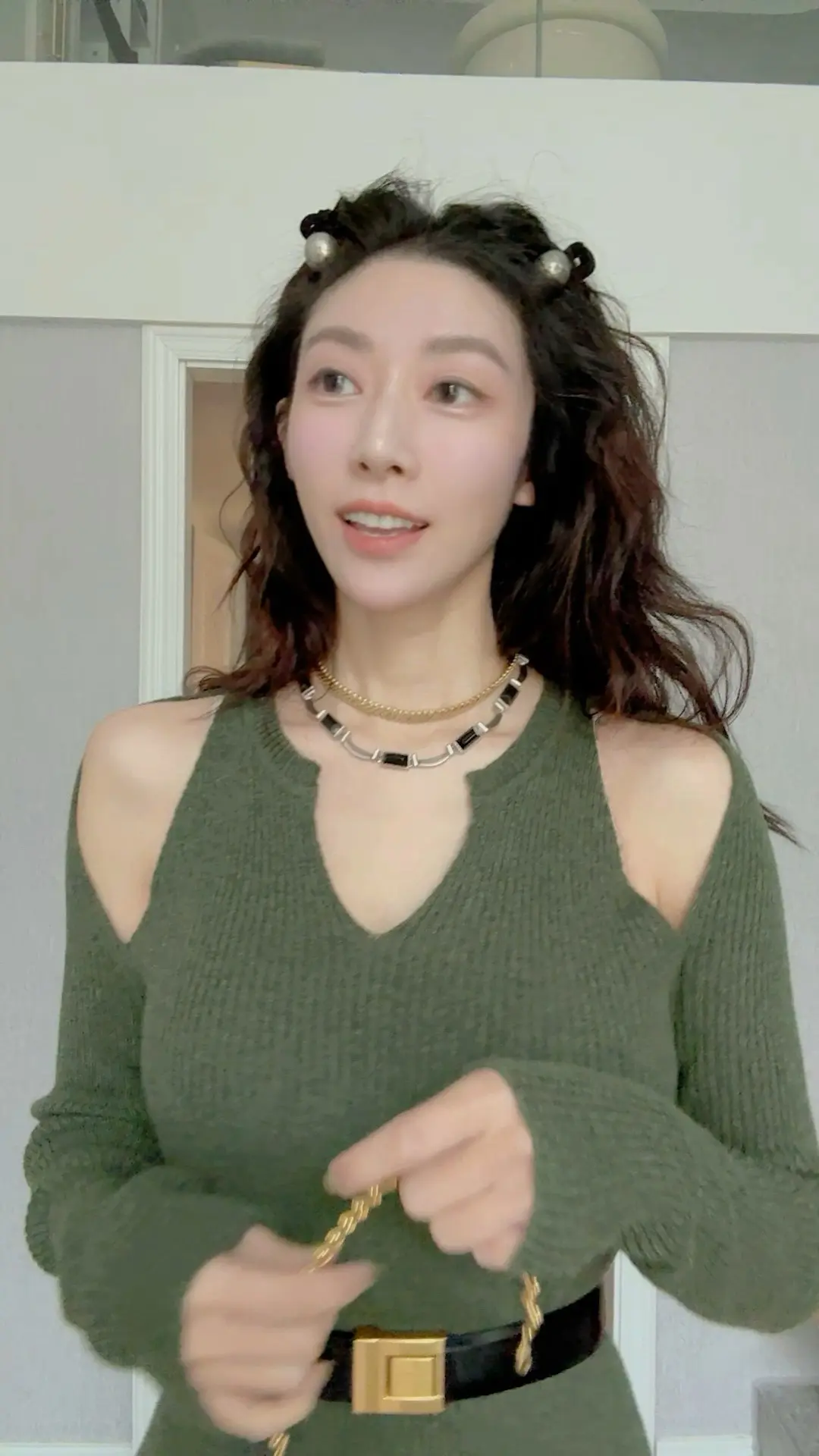 反复爱上 才是真理。10:33 灬②  老了爱啰嗦 会发现衣柜里有好多...