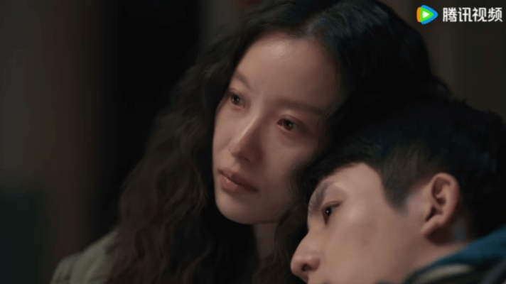 隐身的名字定档 王炸母女局来了！闫妮×倪妮、刘敏涛×刘雅瑟，吵架的神vs纯恨阴湿