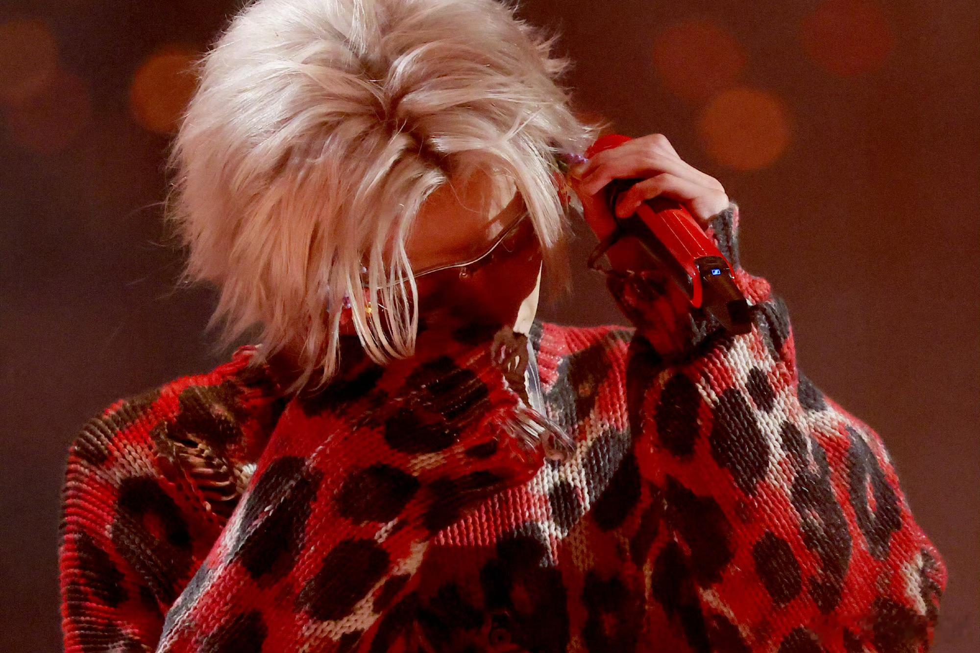 华晨宇3天送出超20万份礼物 宠粉天花板还得是华晨宇，三天超二十万份礼物，人手一