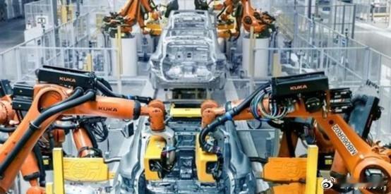 吉利悄悄接盘通用旧厂，东北新能源这事有戏了？这两年车圈有个事越来越扎眼——长三角