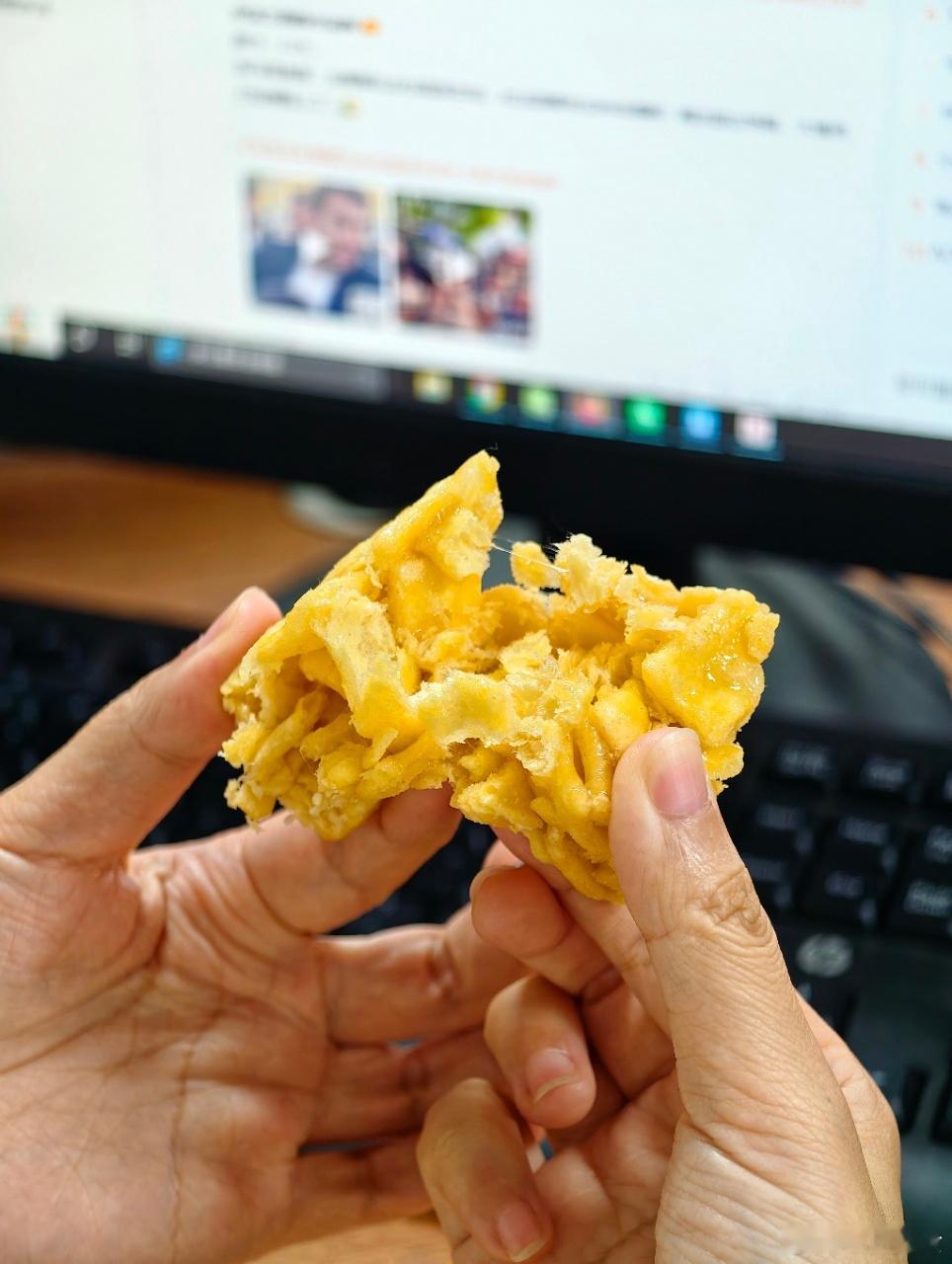 铁粉抽奖来啦~最新上架的耀华蛋沙酥，低糖又软又香一定要分享给你们！！耀华创立诞生