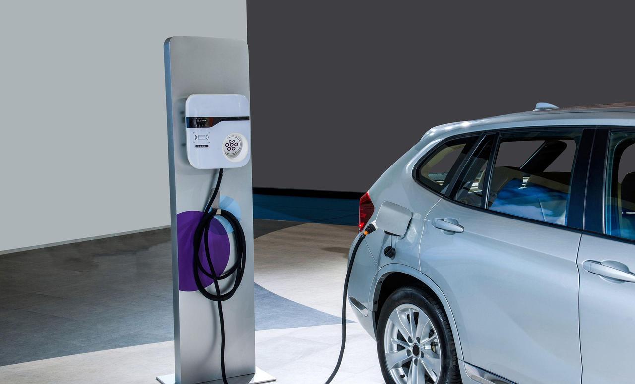 中国为什么大力发展电车？因为台湾问题不可能无限期拖延，如果发生武力冲突，我们的军