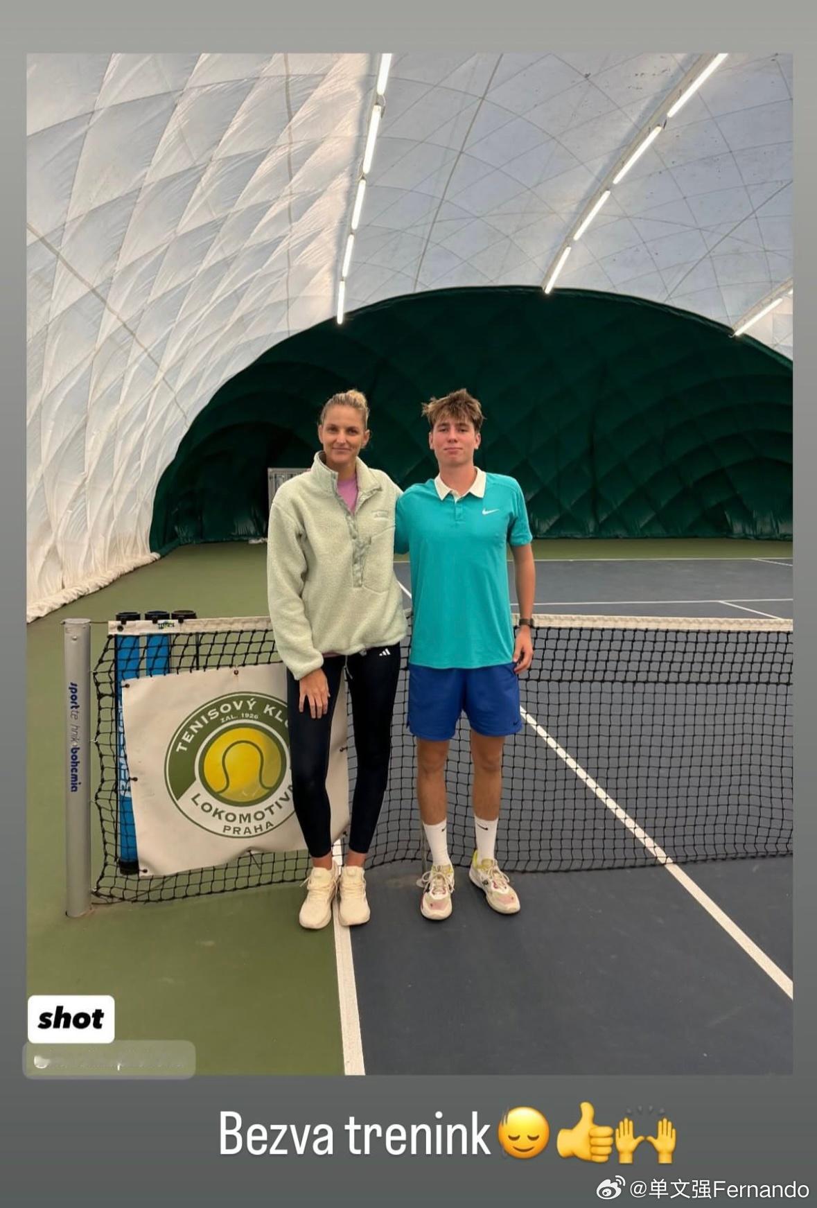 卡·普利斯科娃！指导点拨后辈新生力量的一天[666]感觉以后真要叫“卡指导”…w