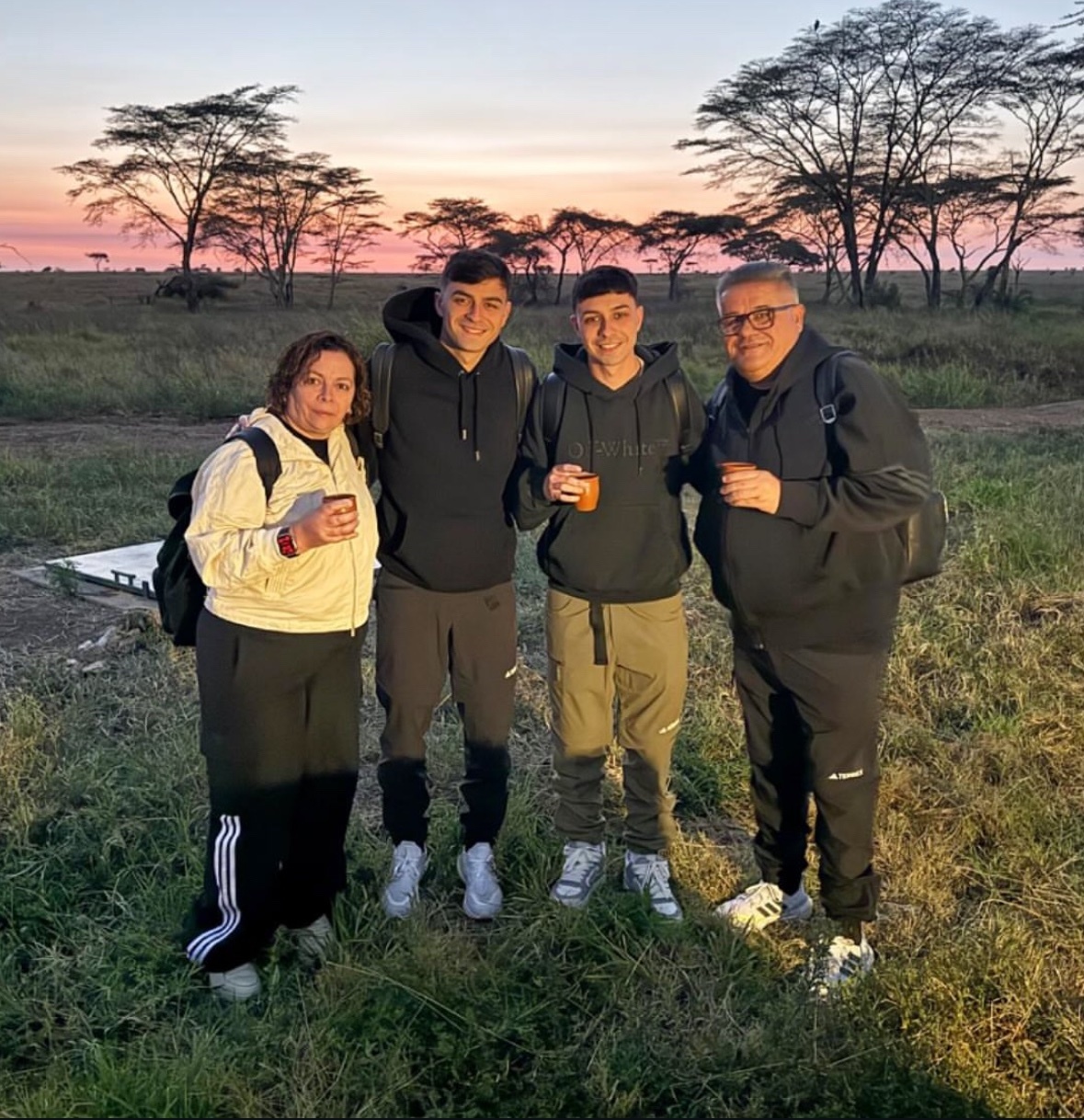 佩德里和家人❤️巴萨热点现场至死不渝红蓝魂 ​​​