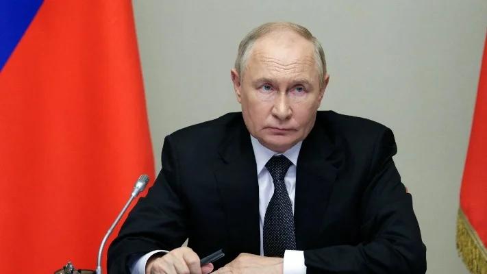 中国为何还不收复台湾？普京的一句话，得到了中国人民的认同：中国根本不需要动用武力