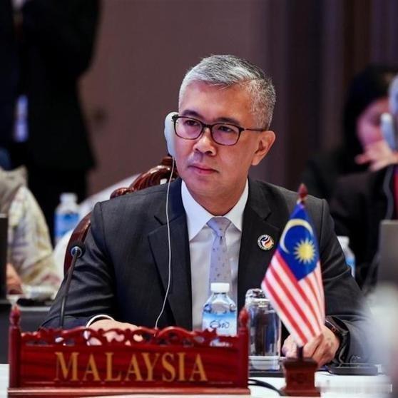 《东盟11国罕见集体发飙！马来西亚外长国会强硬表态：缅甸大选我们不认！民众被迫投